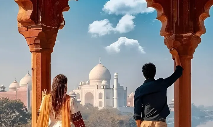 2-Day Jaipur to Delhi Trip: Visit Abhaneri, Fatehpur Sikri & Agra