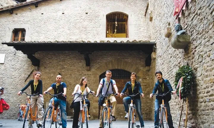 Florence Audio Guided Bike Tour with Live Guide