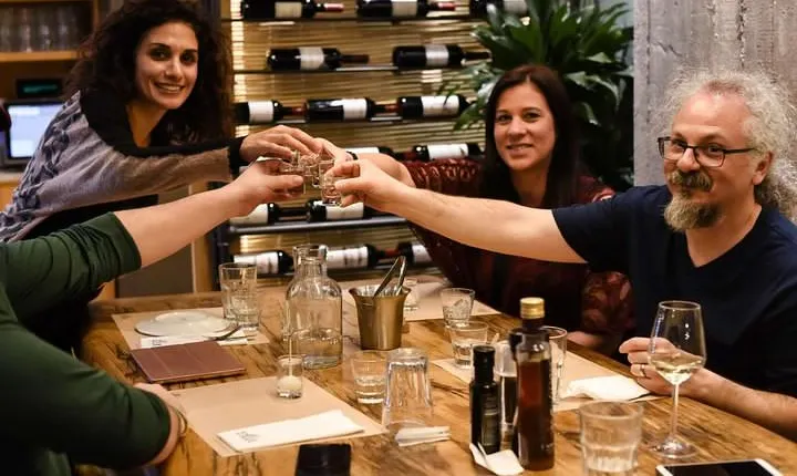 Private Athens By Night Food Tour & Wine Tasting of 5 Varieties