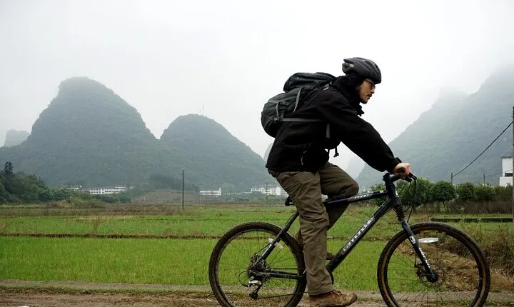 Full-Day Private Biking Activity in Yangshuo