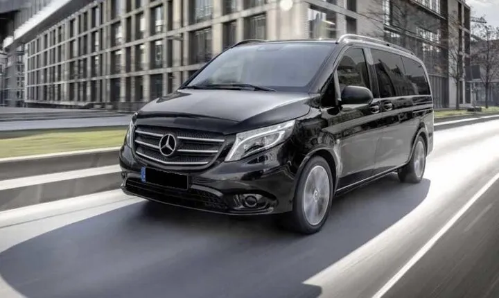 Private Transfer from Prague Airport to Prague City Hotels 1 - 7 pax