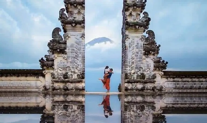 Lempuyang Heaven Gate and Tirta Gangga Adventure in Bali