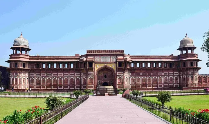Agra Fort and Taj Mahal Tour From Delhi Including Lunch