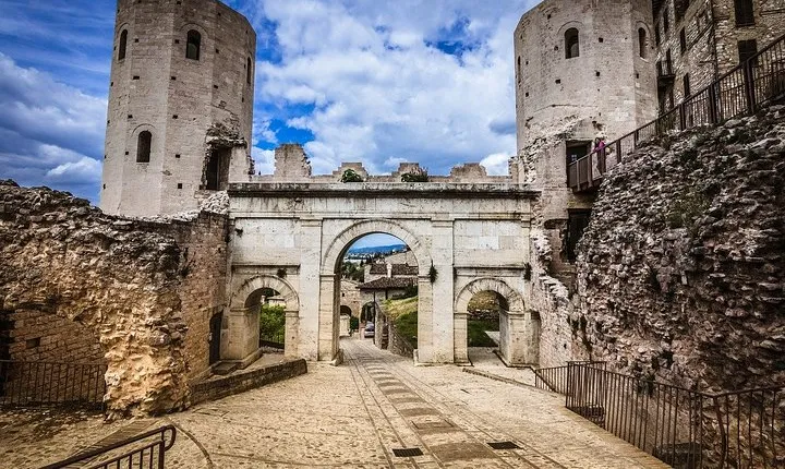 Spello, Roman mosaics and Renaissance masterpieces – Private Tour