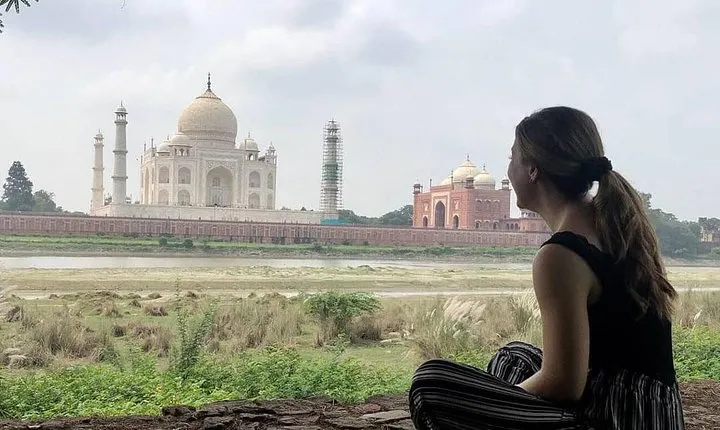 Skip the Line Taj Mahal Entrance Ticket with Add-Ons