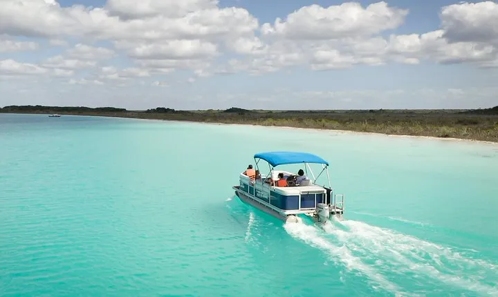 Bacalar 101- Private Tour of the Lagoon of the 7 Colors