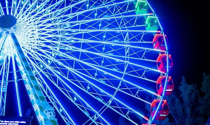 Miami Small-Group Night Tour with Skyview Wheel