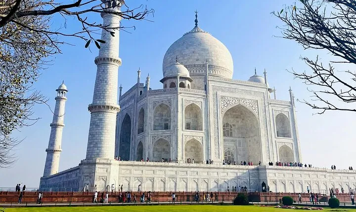 Half-Day Agra Tour visit Mother Teresa's Missionaries of Charity and Shopping