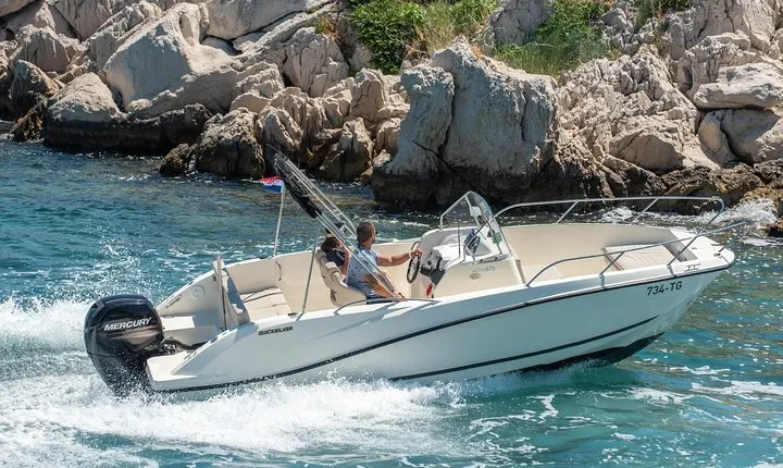 Private boat tour-custom itenery