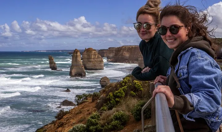 Great Ocean Road and Wildlife Tour for Backpackers aged 18-35