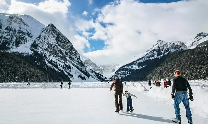 Day Trip to Lake Louise, Marble Canyon, Emerald Lake from Banff