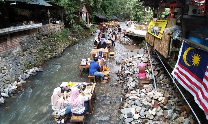 Caves, Waterfall, and Culinary Delights tour in Kuala Lumpur