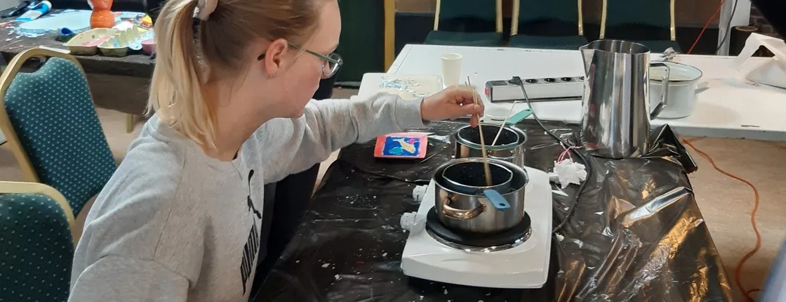 Simonehoeve candle making workshop