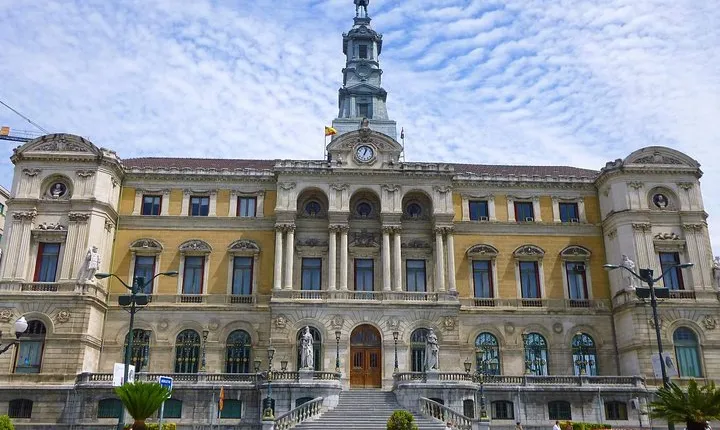 Private 4-hour City Tour of Bilbao with Hotel or Cruise Port pick-up