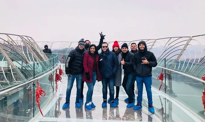 Private English Transfer to Shilin Gorge Platform And Ming City Wall
