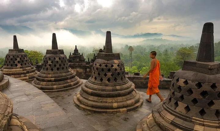 Borobudur Climb Up, Merapi Volcano, Prambanan one Day Tour