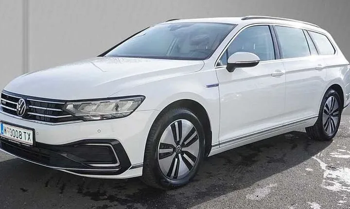 Private Airport and City Transfer in Panoramic Roof Station Wagon