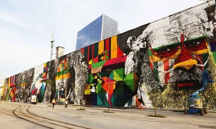 Rio's Graffiti Tour: Journey Through Urban Art and Transformation