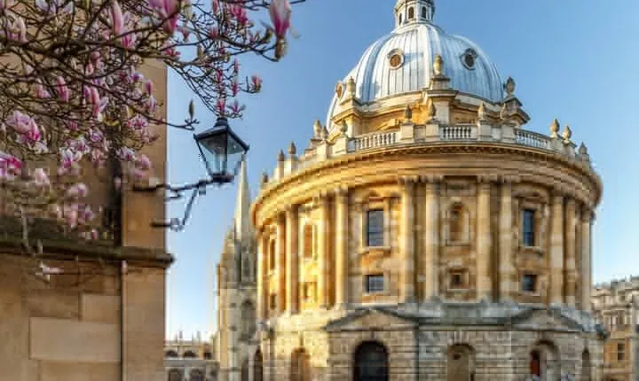 Famous Alumni Quest Experience in Oxford