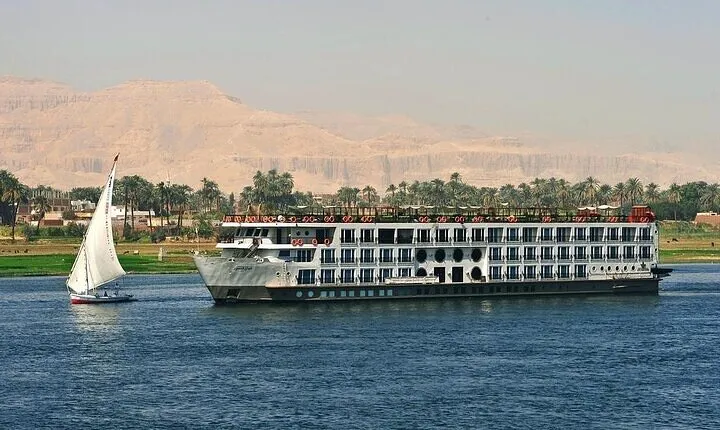3 Day Nile Cruise from Aswan and Luxor Hot Air Balloon