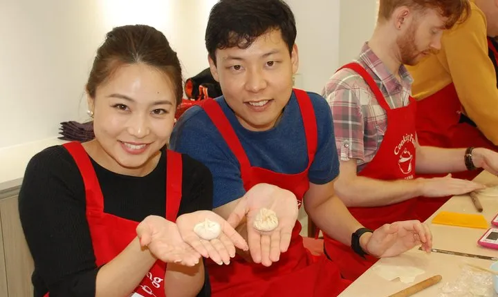 Xiao long bao, Pork thick soup, Bubble milk tea. (Taiwan Cooking Class)-B