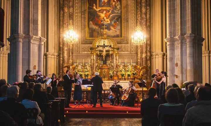 Vienna: Festive Advent, Christmas and New Year concerts