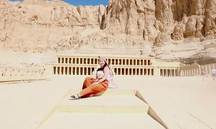 From Cairo: Private Guided Day Tour to Luxor By Plane including Lunch