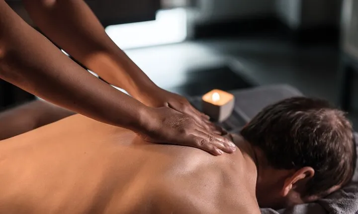Agadir : 1h collective Hammam + 1h Berber massage