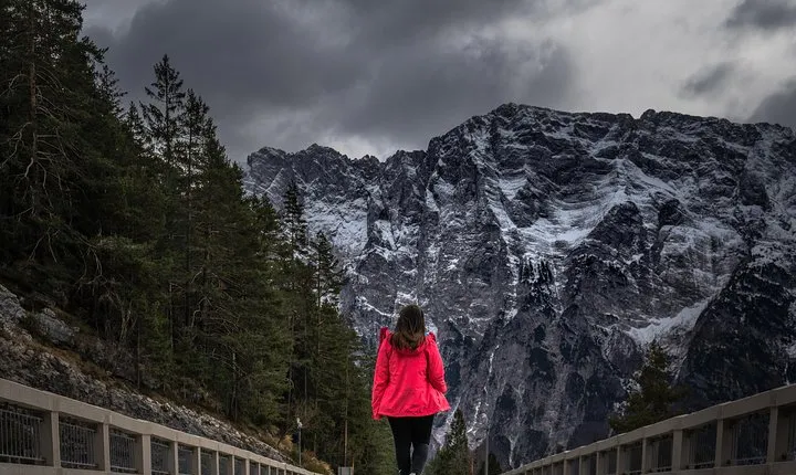 7 Alpine Wonders: Winter Edition