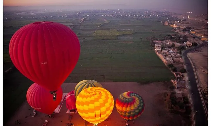 Package Hot Air Balloon and 5 More Attractions ( Luxor Full Day Tour )From Luxor
