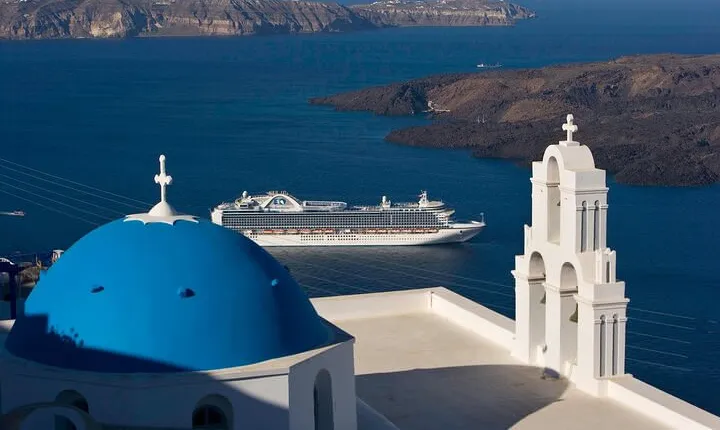 Santorini Shore Excursion: Private Sightseeing Tour