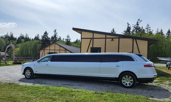 Private Wine Tour on Whidbey Island, WA 7hrs