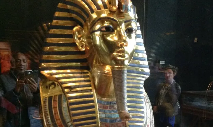 Half Day Tour visit Egyptian Museum With Private Transfer