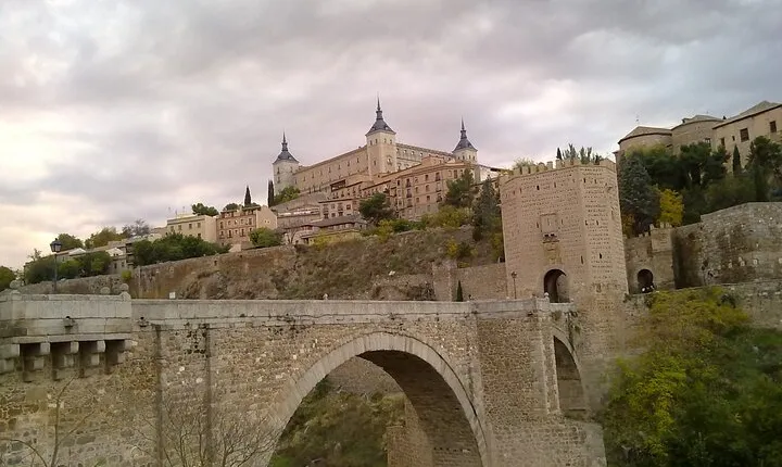 Full Day Tour to Toledo and Segovia