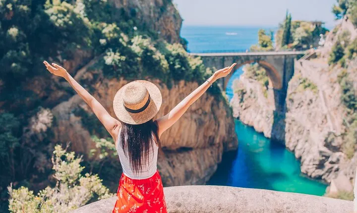Day Trip from Naples: Amalfi Coast Tour with Ravello