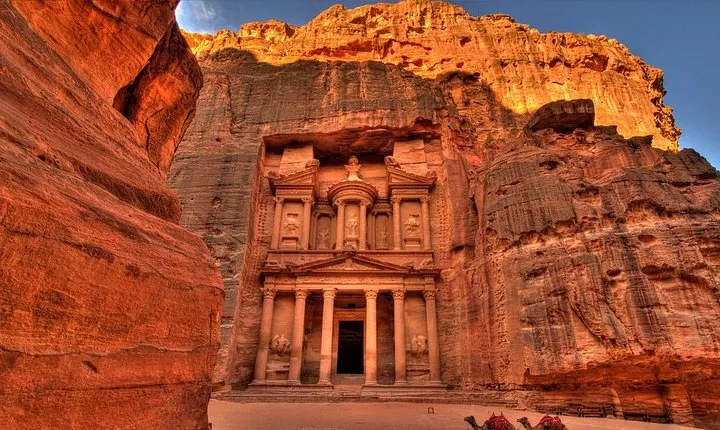 Petra & Wadi Rum in 3 Days from Amman Airport