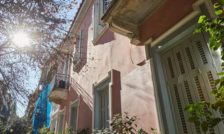 Private Tour: Alternative Athens City Walk