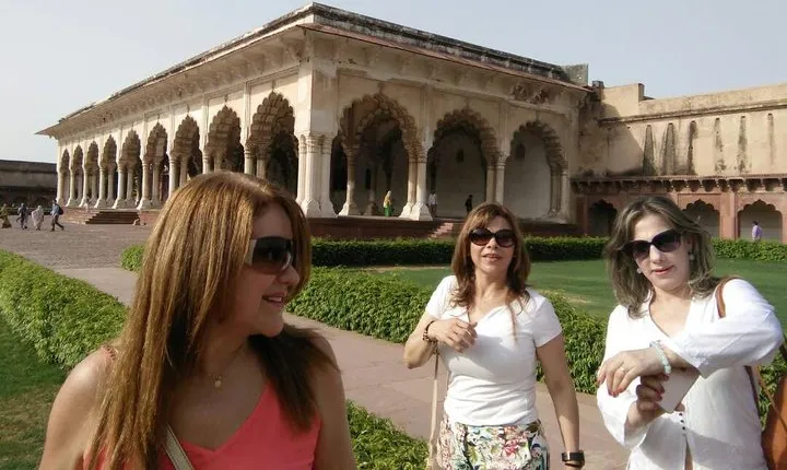 Guided Sunrise Tour of Taj Mahal with 3 World Heritages UNESCO sites in Agra