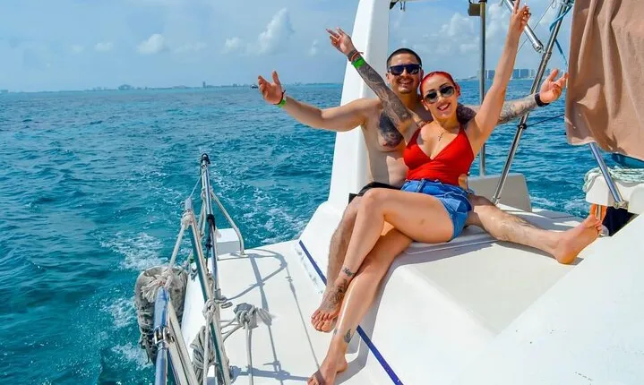 Isla Mujeres Catamaran, Open Bar & Optional Buffet and pick up