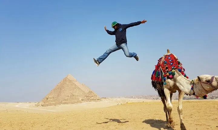 All Inclusive Full-Day Tour to Pyramids, Museum, mosque and Felucca