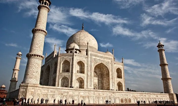 Private Half-Day Guided Tour of Taj Mahal and Agra Fort from Agra
