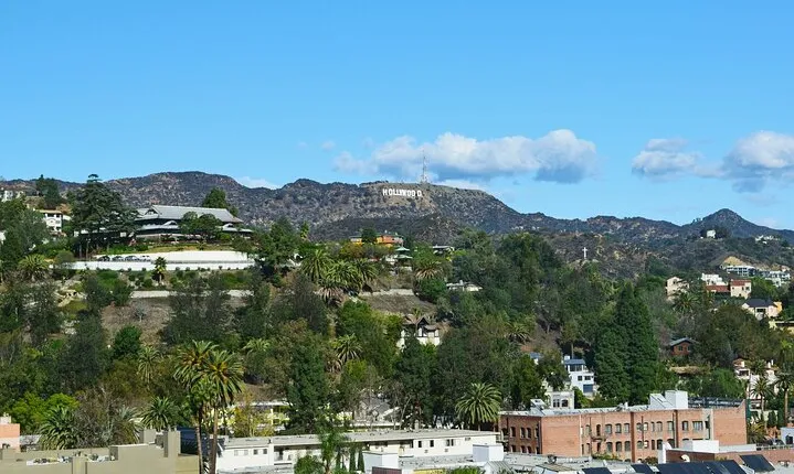 Hollywood Sign Adventure: A Private Walk Among the Stars