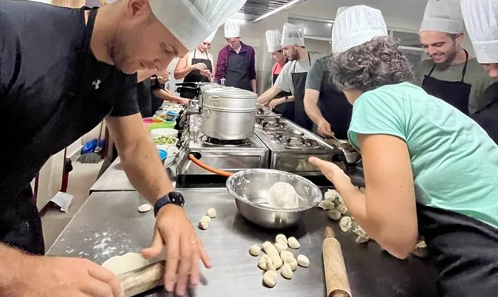 Kathmandu: Local Women Lead Nepali Cooking & Momo-Making Class