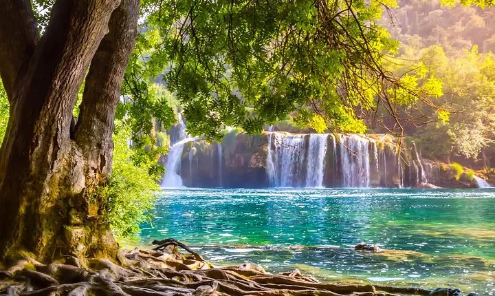 Krka Waterfalls, Primosten and Trogir trip - from wide Split area