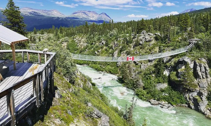 Half Day Tour to Yukon and Suspension Bridge