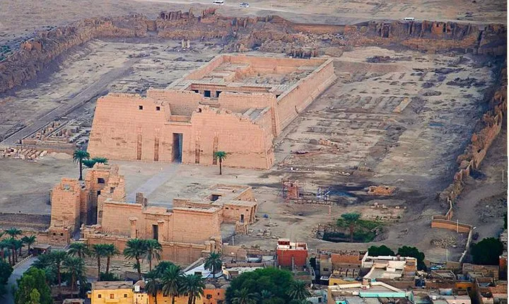 Day Tour From Safaga To Luxor Wheelchair