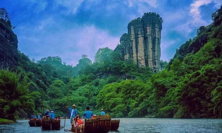 2-Day Mountain Wuyi Private Flexible Tour from Shanghai by Bullet Train