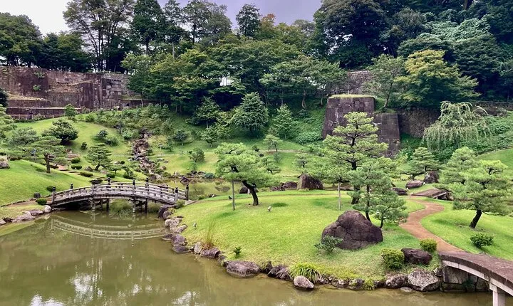 Private walking Tour: A Kanazawa Garden Exploration 