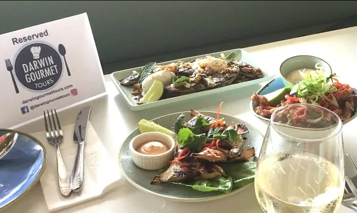 Private Outback Gourmet Food, Art, and Sightseeing Tour