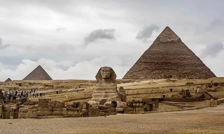 Full-Day Private Tour Giza Pyramids Saqqara and Memphis ( Included BBQ lunch )